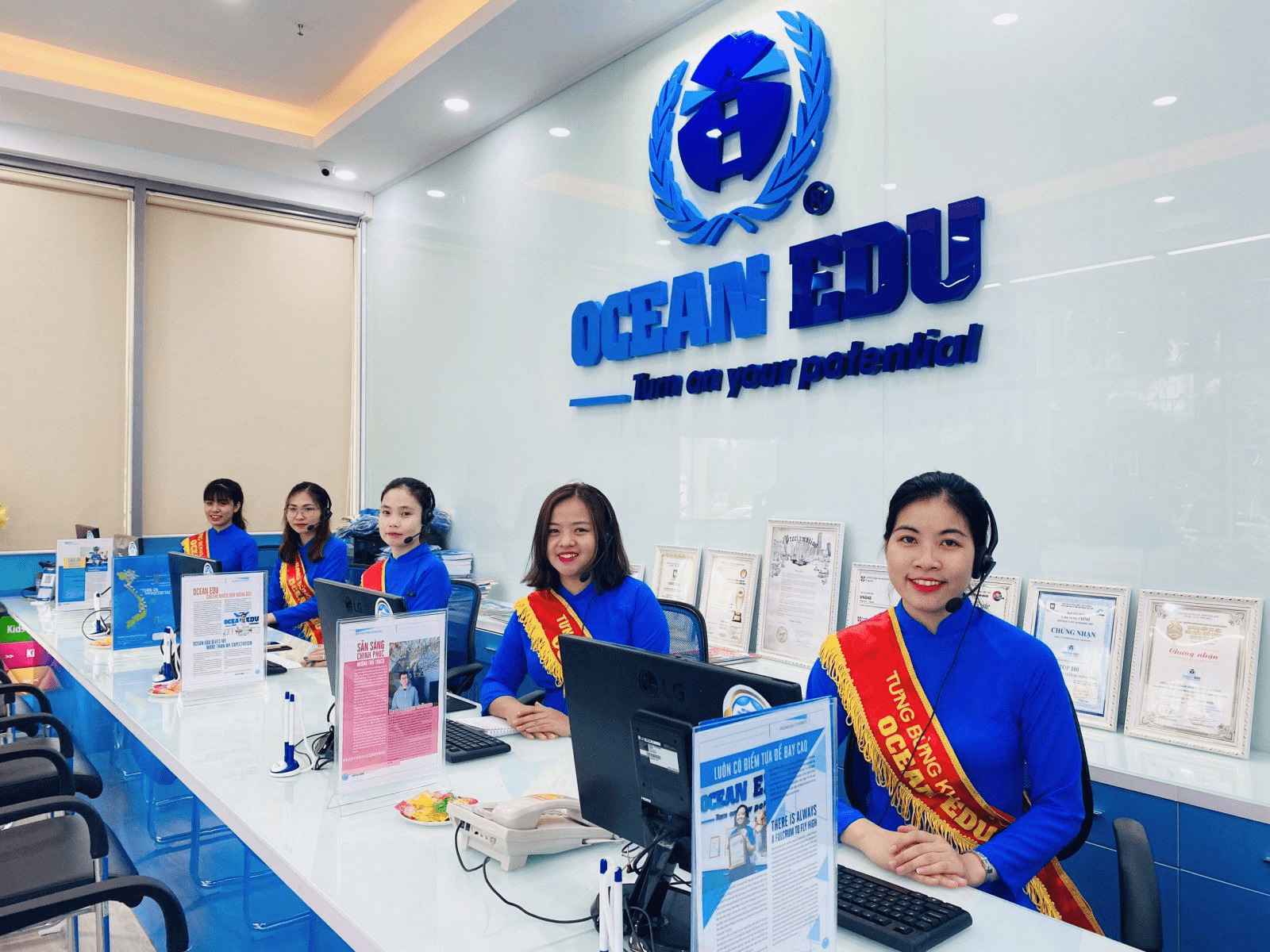 trung tâm tiếng anh quận long biên